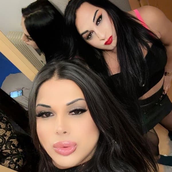 TS Anna & TS SIENA Horny duo all night