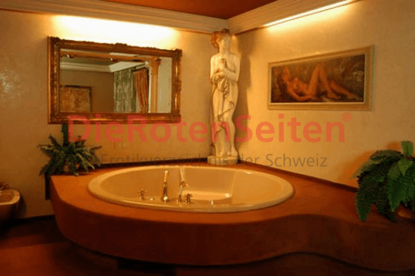 Laufhaus & Nightclub Kleeblatt