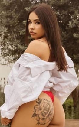 MANU BACK IN BARKING 🍑 BIG A SS