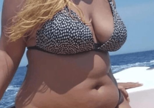 Curvy Jaqueline